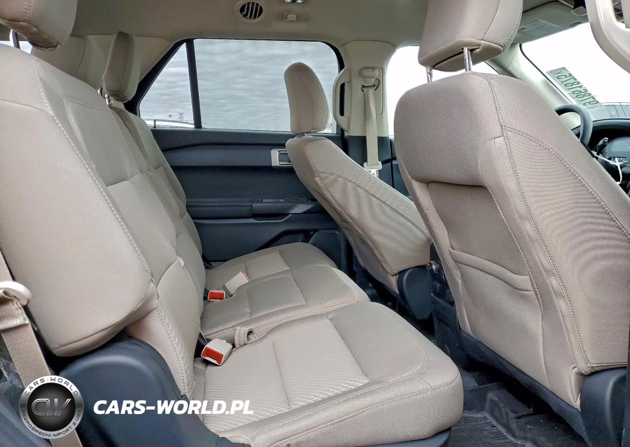 2021 Ford Explorer VIN:1FMSK8BH8MGA39030 - 11
