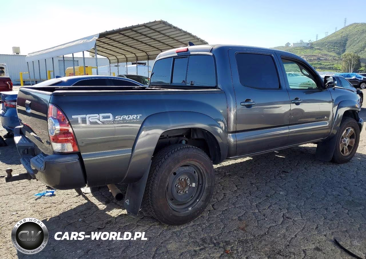 2014 Toyota Tacoma Double Cab VIN:5TFLU4EN8EX098447 - 3