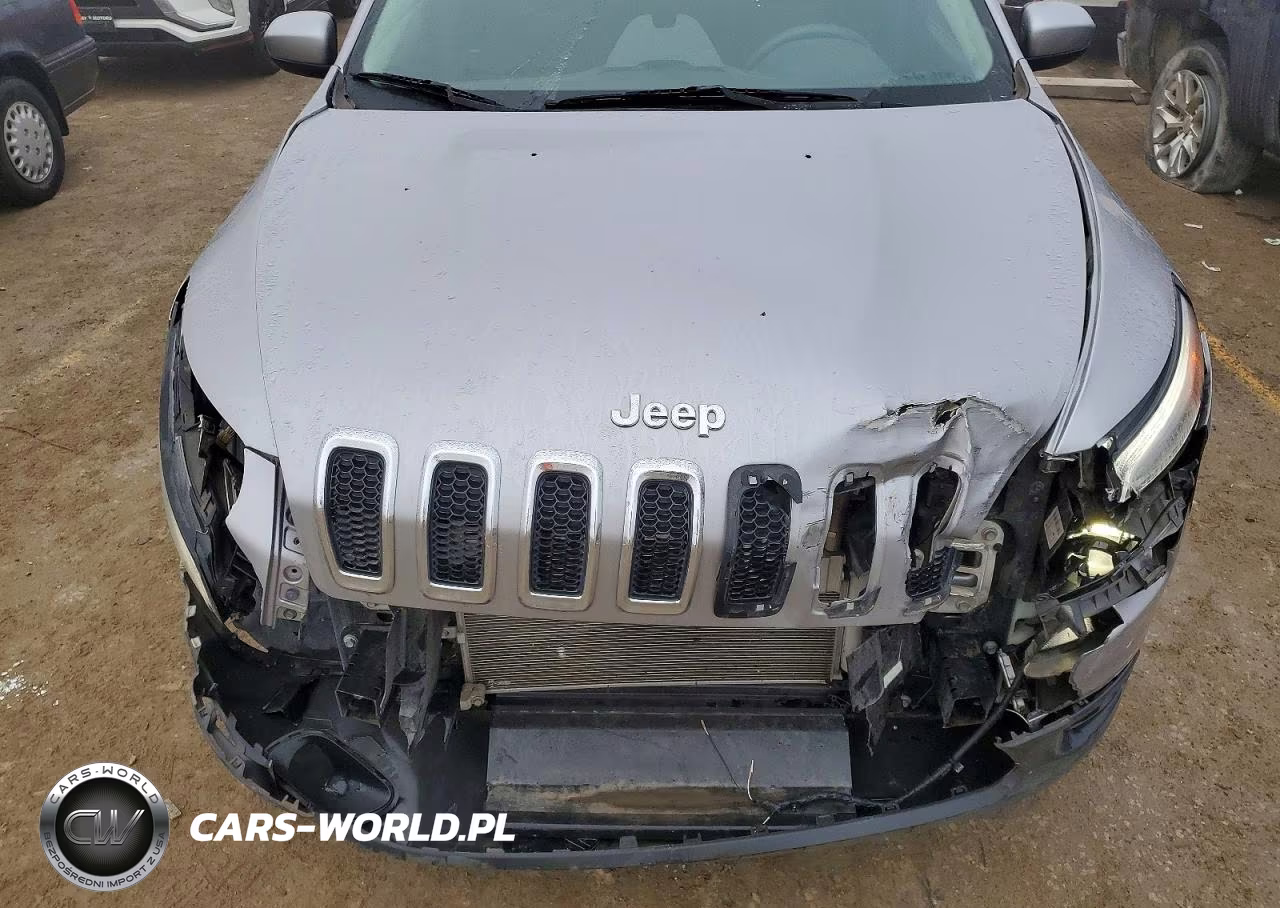 2018 Jeep Cherokee Latitude VIN:1C4PJLCB5JD566675 - 11