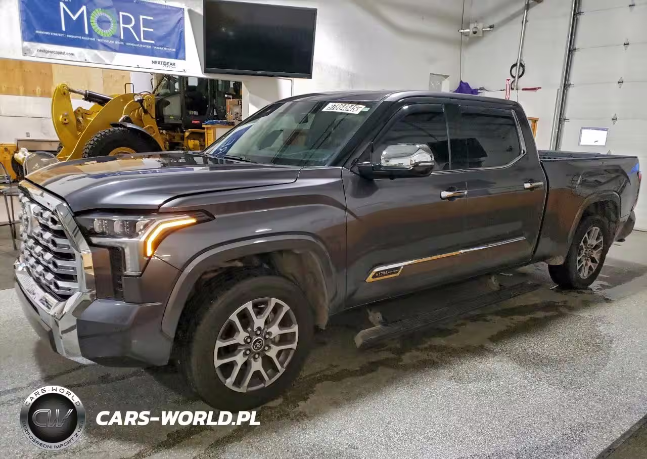 2022 Toyota Tundra Crewmax Platinum