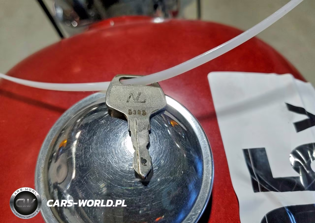1983 Harley-Davidson Xlh VIN:1HD1CAH19DY113756 - 8