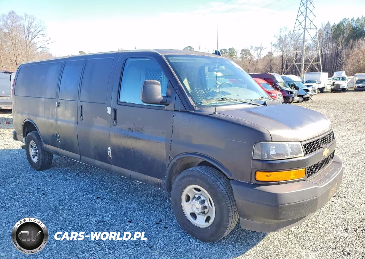 2018 Chevrolet Express 2500 Delivery Van VIN:1GCWGBFP4J1241223 - 4