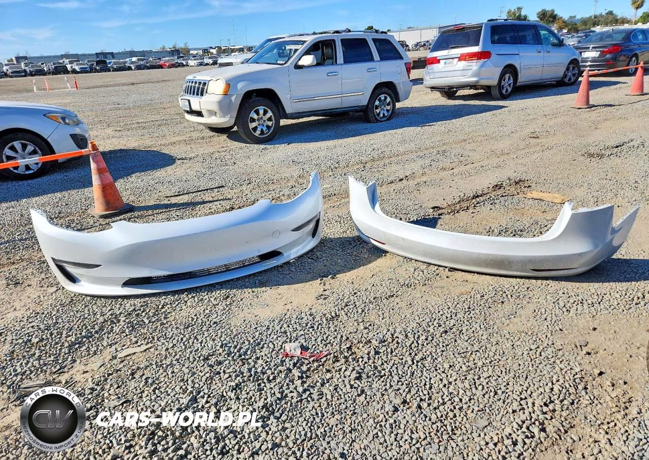 2020 Tesla Model 3 VIN:5YJ3E1EAXLF744958 - 12