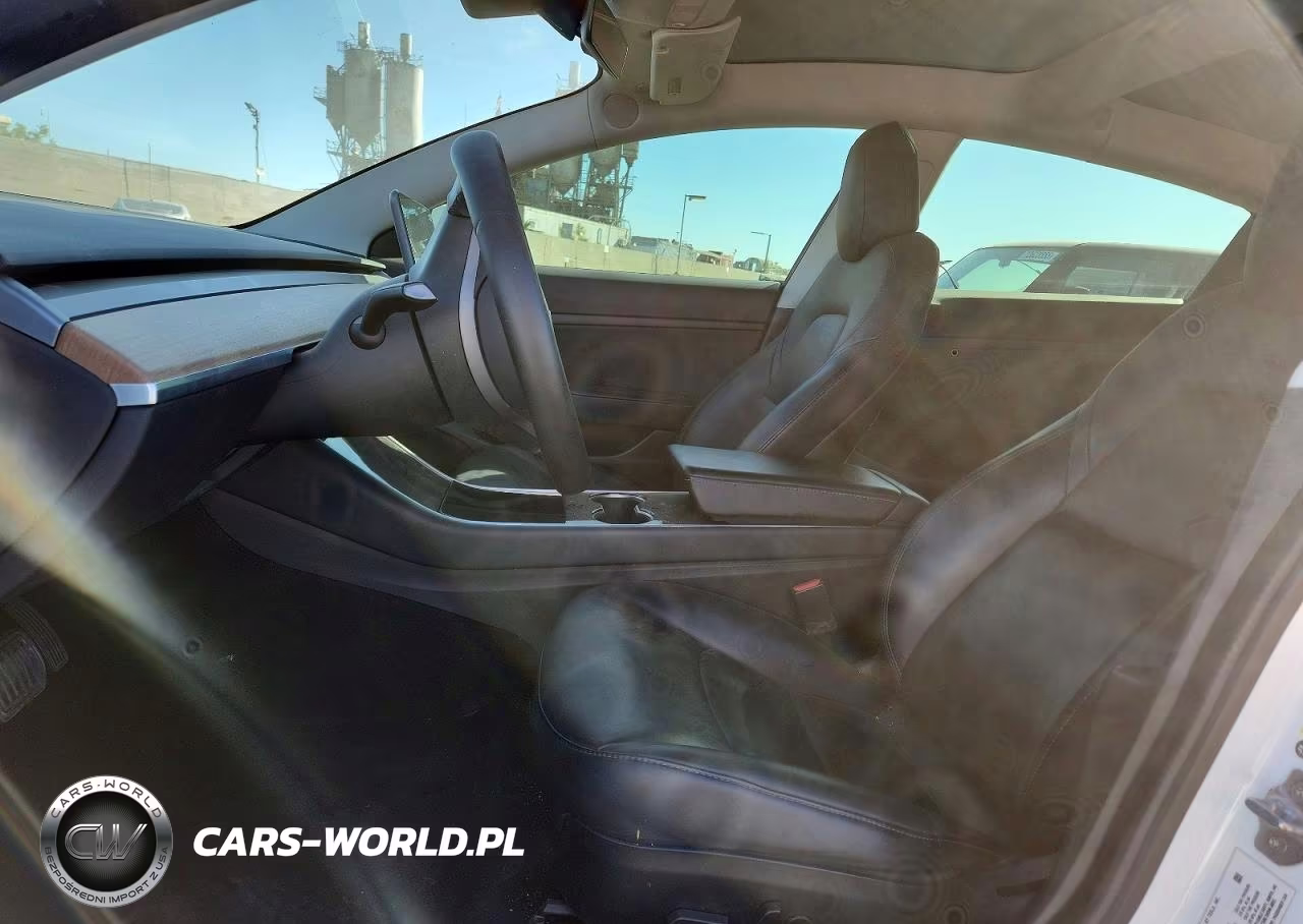 2020 Tesla Model 3 VIN:5YJ3E1EAXLF744958 - 7