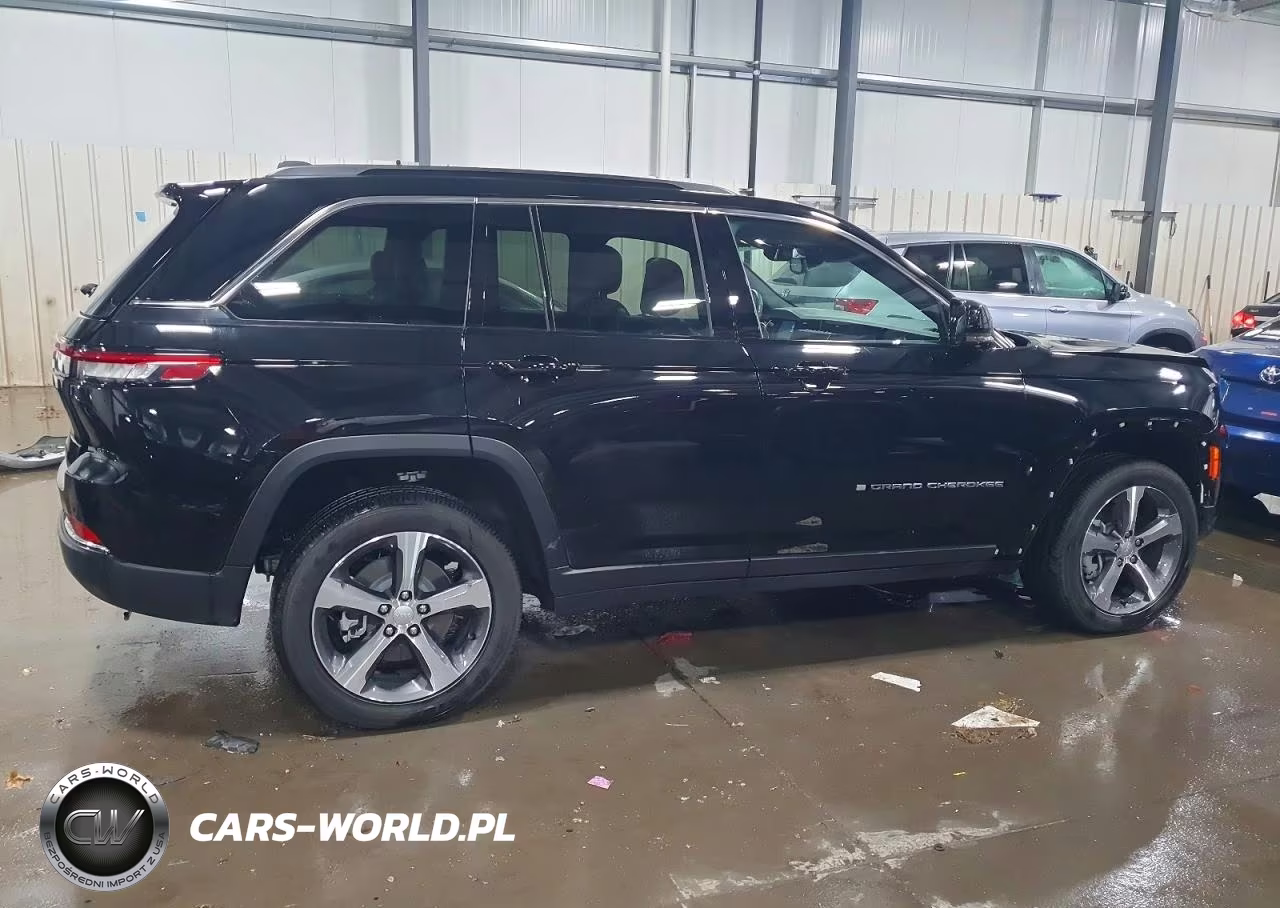 2024 Jeep Grand Cherokee Limited 4Xe VIN:1C4RJYB61RC134029 - 3