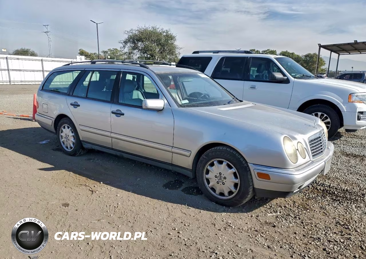1998 Mercedes-Benz E 320 VIN:WDBJH65F4WA528431 - 4