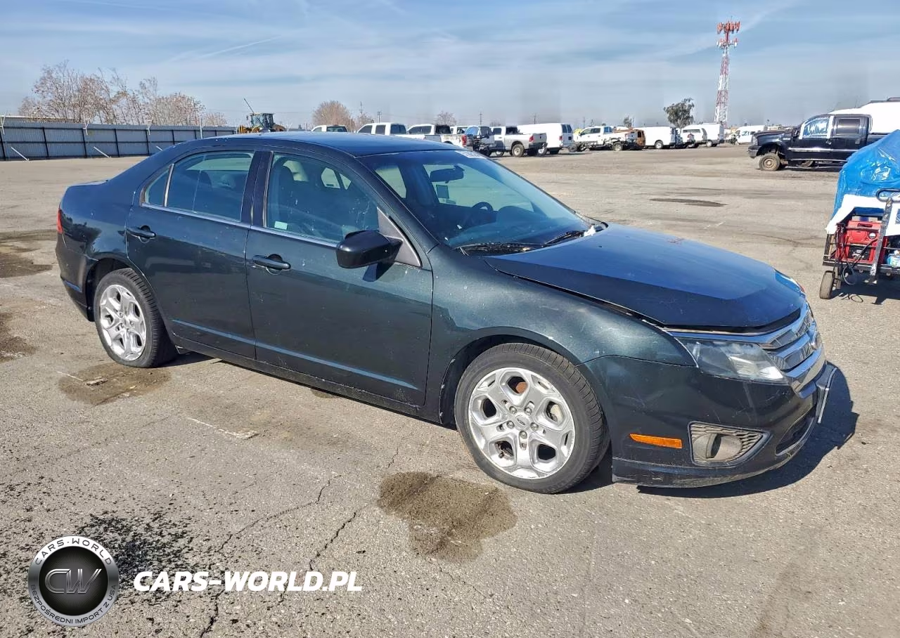 2010 Ford Fusion Se VIN:3FAHP0HA8AR373130 - 4