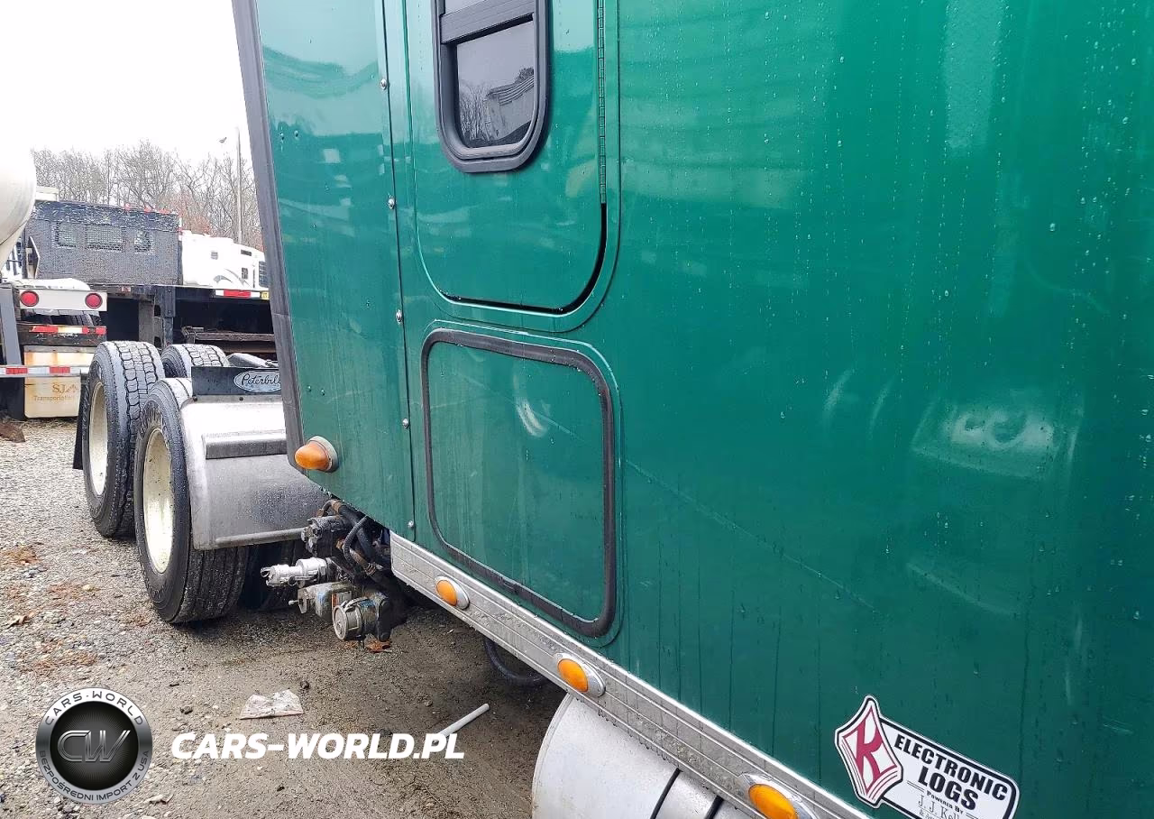 2015 Freightliner Coronado Semi Truck VIN:3ALXFBCG4FDGS7180 - 6