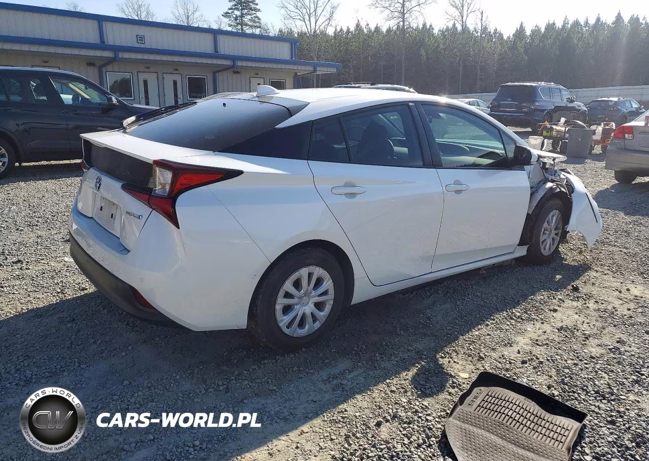 2022 Toyota Prius Night Shade VIN:JTDKAMFUXN3172727 - 3