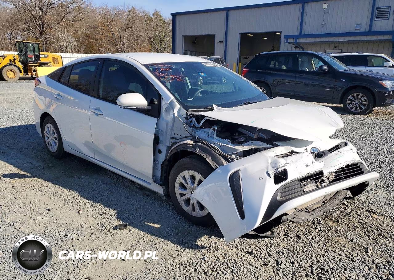 2022 Toyota Prius Night Shade VIN:JTDKAMFUXN3172727 - 4