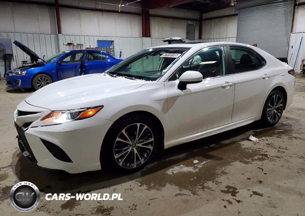 2019 Toyota Camry – zdjęcie 1 z 12