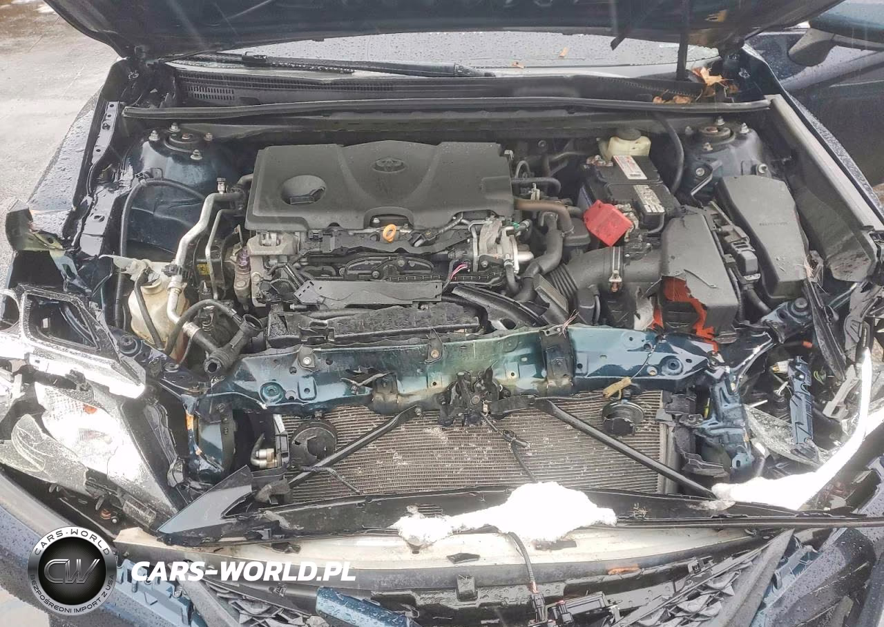 2018 Toyota Camry L VIN:4T1B11HK1JU596209 - 11