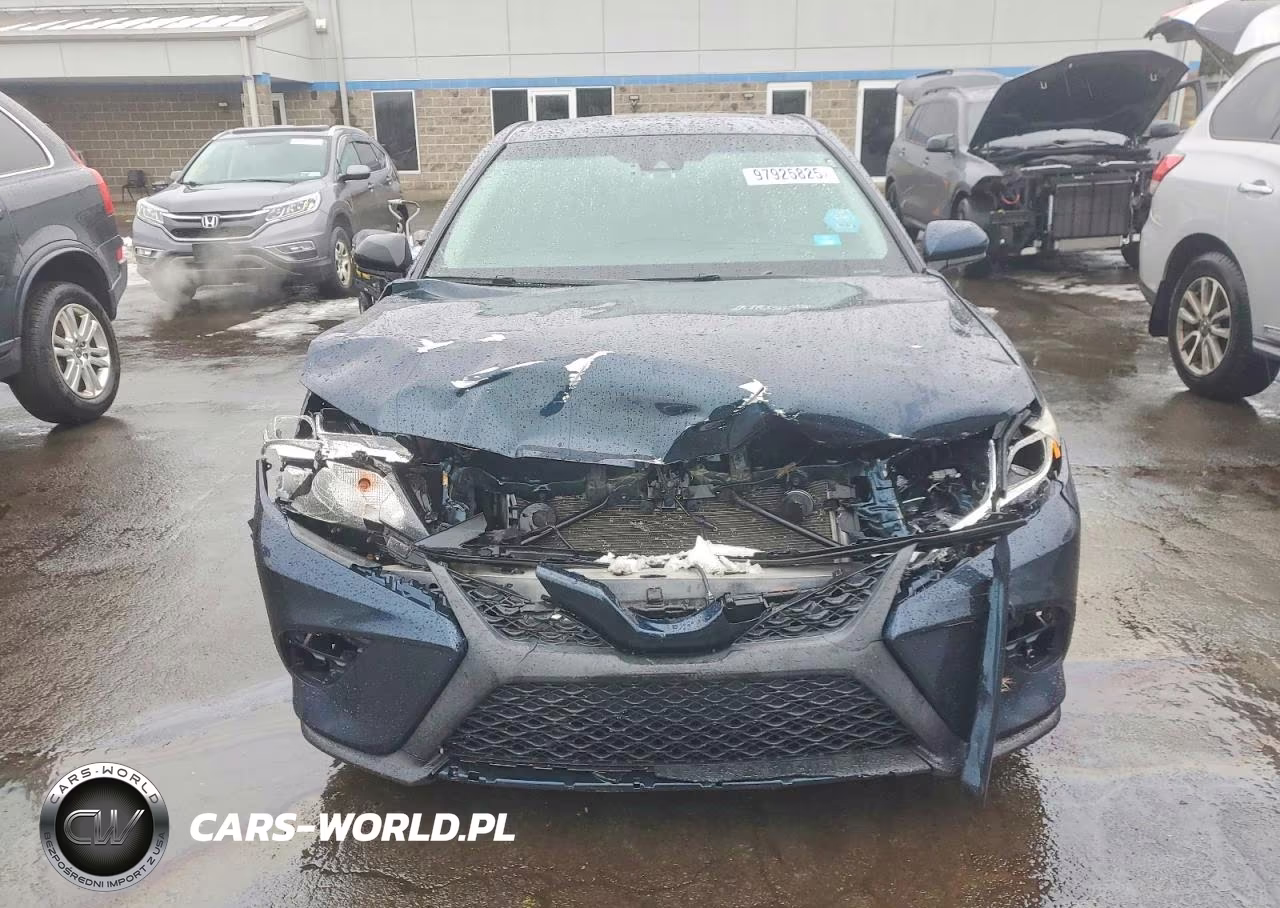 2018 Toyota Camry L VIN:4T1B11HK1JU596209 - 5