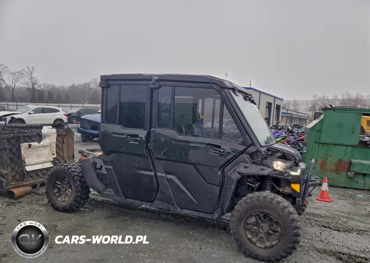 2025 Can-Am Defender Utility Vehicle