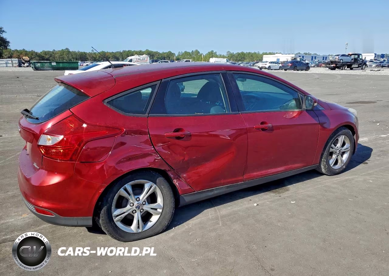 2014 Ford Focus Se VIN:1FADP3K20EL304731 - 3