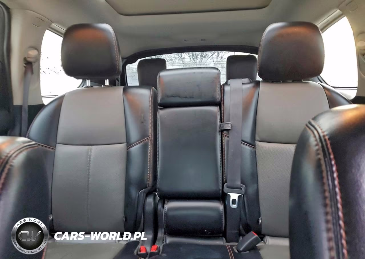 2020 Nissan Pathfinder Sl VIN:5N1DR2CM8LC627500 - 10
