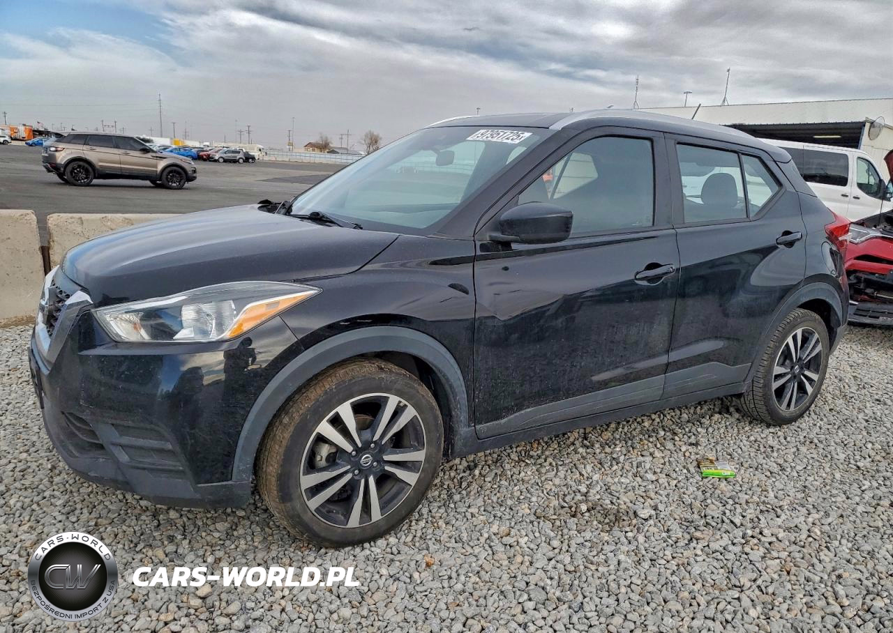 2020 Nissan Kicks Sv