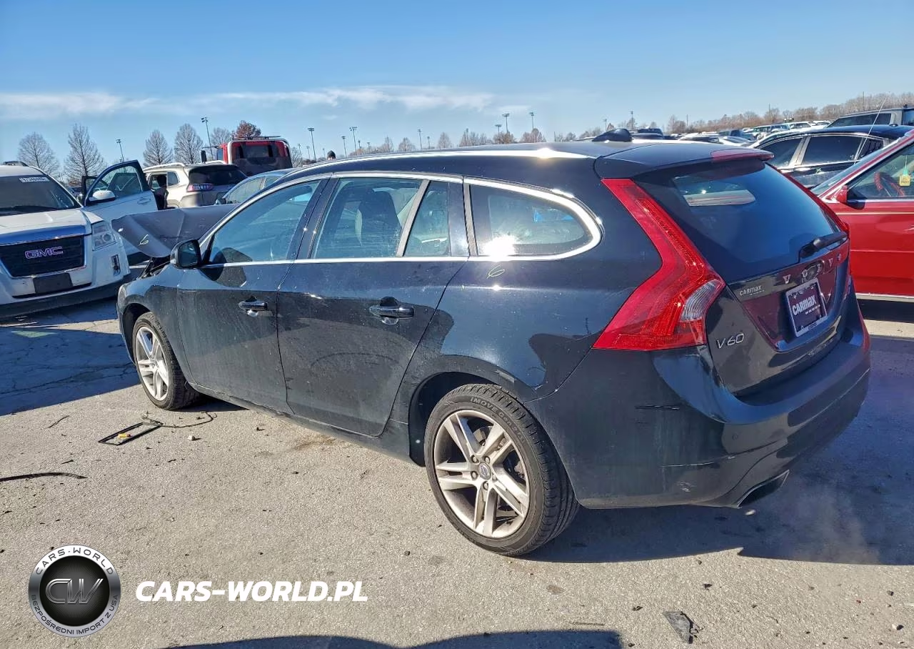 2015 Volvo V60 Platinum VIN:YV1612SD4F1212996 - 2