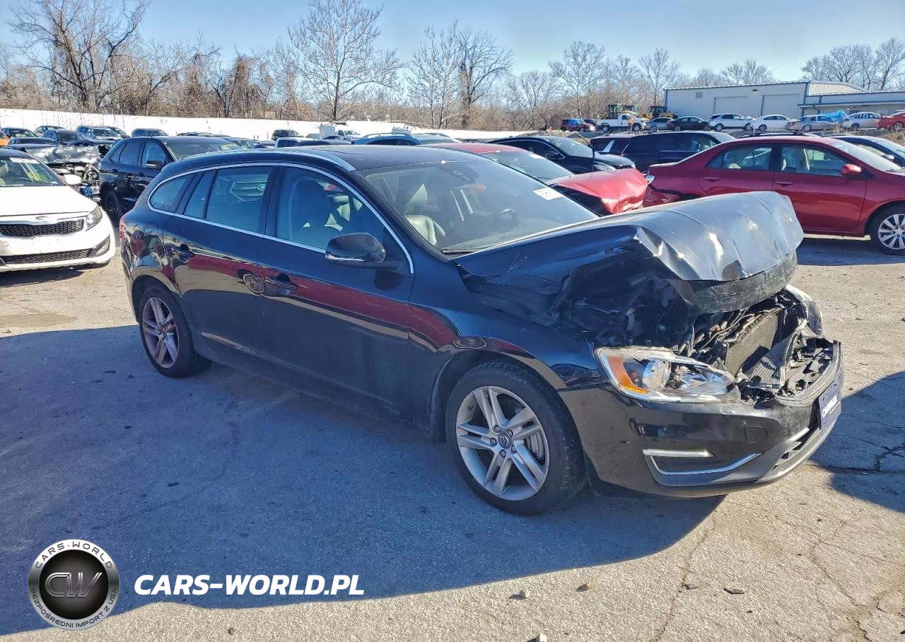 2015 Volvo V60 Platinum VIN:YV1612SD4F1212996 - 4