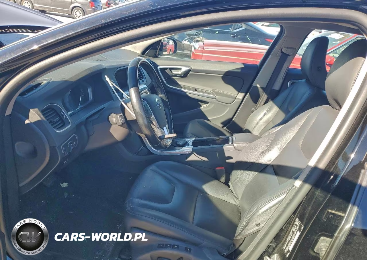 2015 Volvo V60 Platinum VIN:YV1612SD4F1212996 - 7