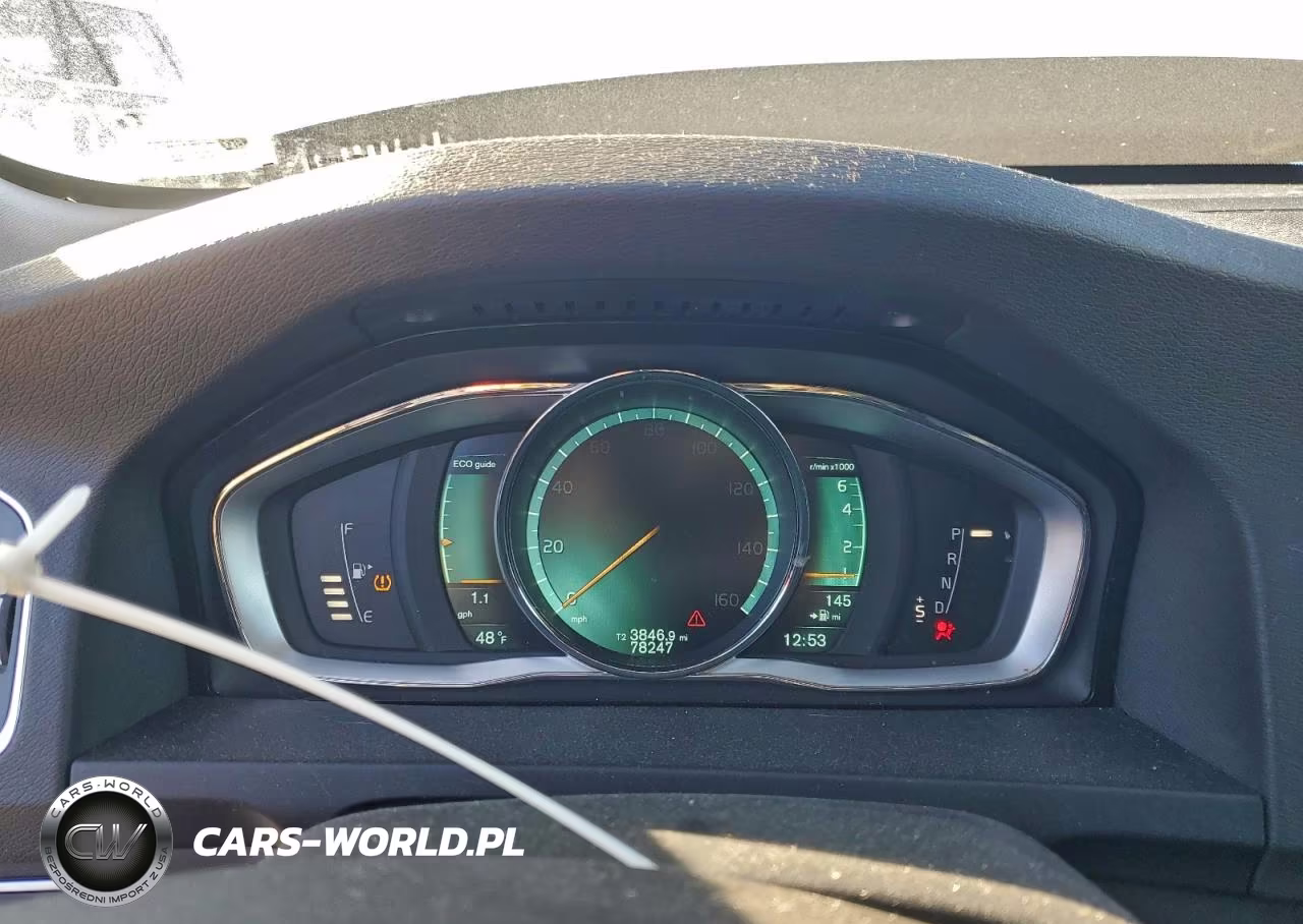 2015 Volvo V60 Platinum VIN:YV1612SD4F1212996 - 9