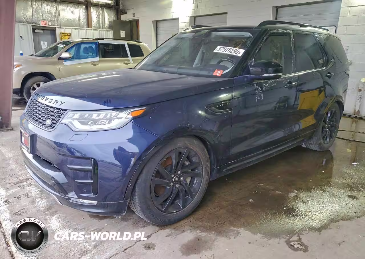 2020 Land Rover Discovery Landmark