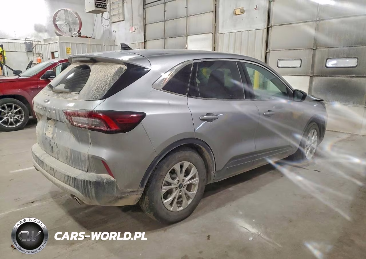2023 Ford Escape Active VIN:1FMCU0GN4PUB12155 - 3