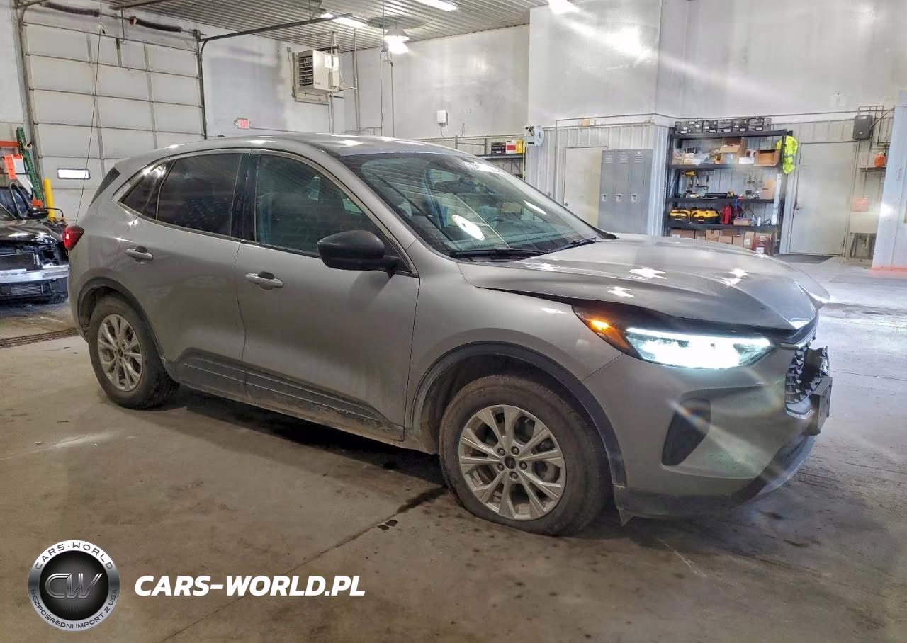 2023 Ford Escape Active VIN:1FMCU0GN4PUB12155 - 4