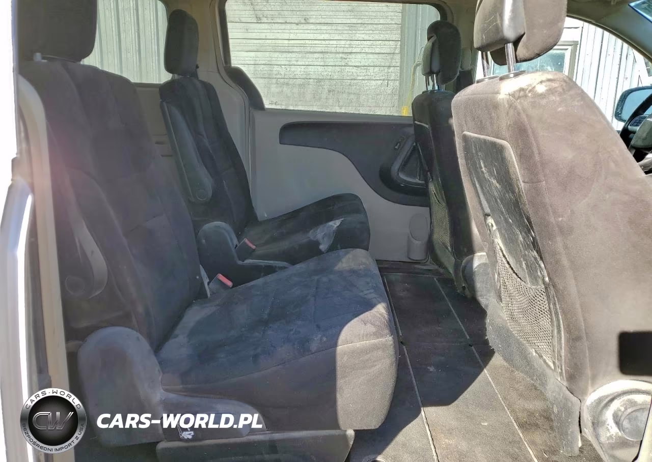 2011 Chrysler Town & Country Touring VIN:2A4RR5DG9BR687516 - 11