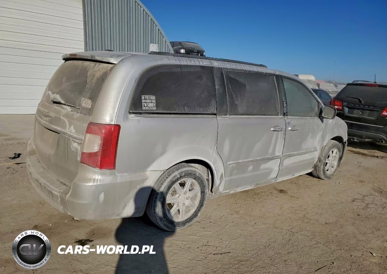 2011 Chrysler Town & Country Touring VIN:2A4RR5DG9BR687516 - 3