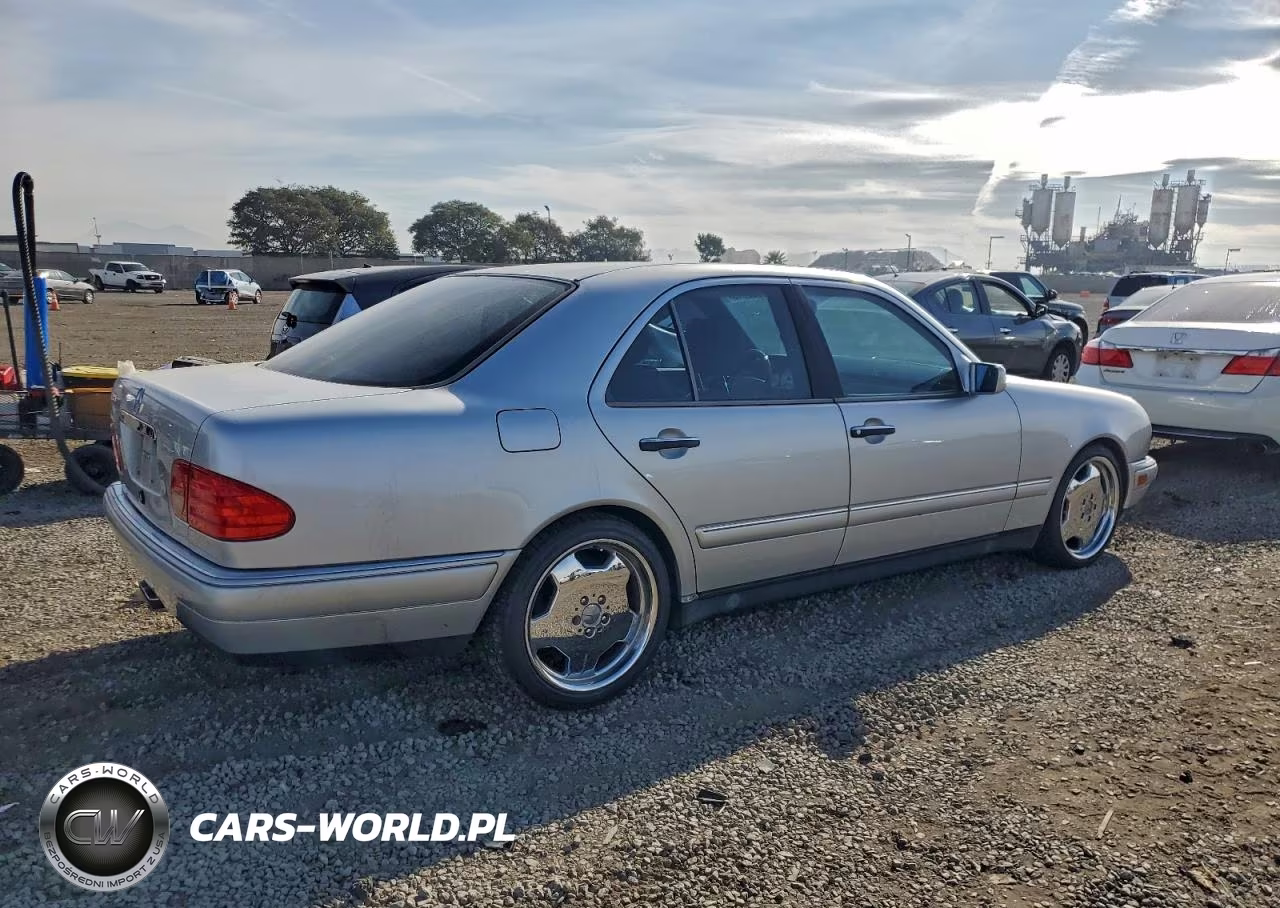 1997 Mercedes-Benz E 320 VIN:WDBJF55F2VA437656 - 3
