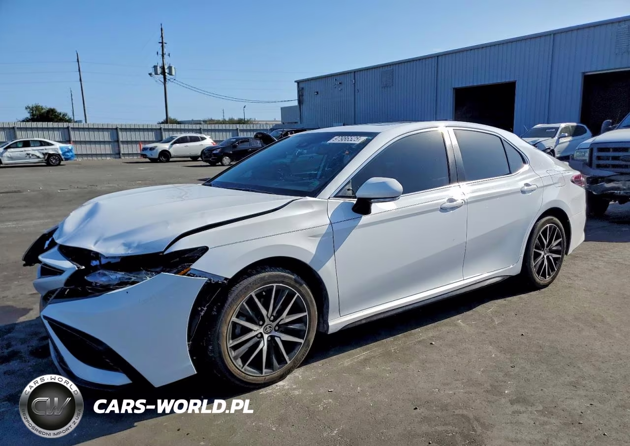 2024 Toyota Camry Se Night Shade – zdjęcie 1 z 12