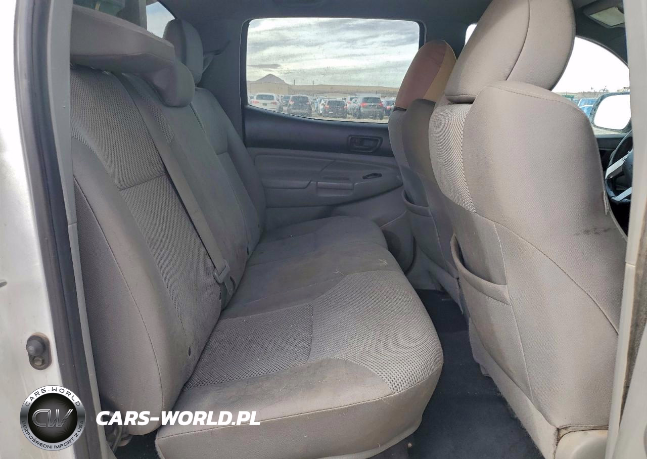 2015 Toyota Tacoma Double Cab VIN:3TMLU4EN6FM184637 - 10