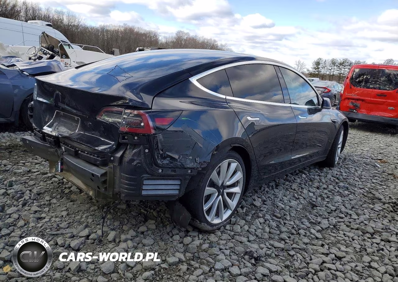 2018 Tesla Model 3 VIN:5YJ3E1EA8JF071231 - 3