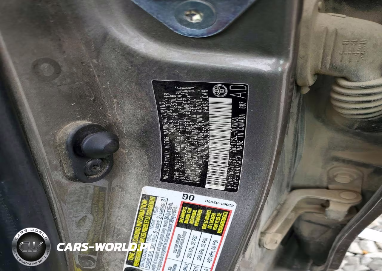 2018 Toyota Corolla L VIN:2T1BURHE0JC055010 - 12