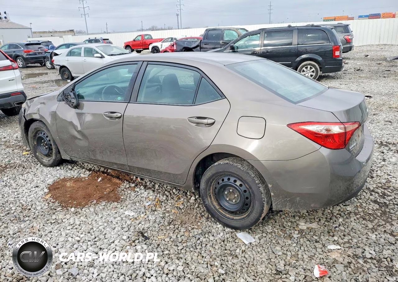 2018 Toyota Corolla L VIN:2T1BURHE0JC055010 - 2
