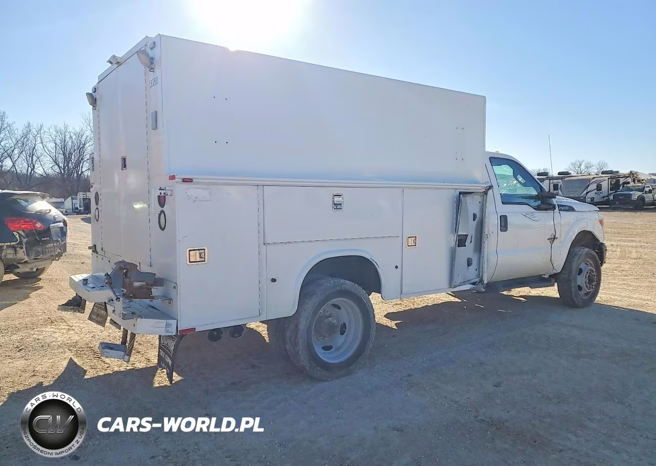 2015 Ford F550 Super Duty Utility - Service Truck VIN:1FDUF5HT1FED56251 - 3