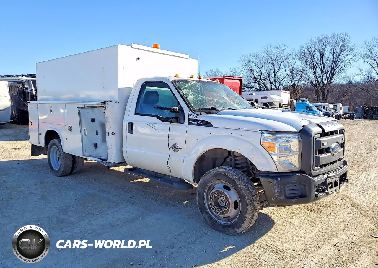 2015 Ford F550 Super Duty Utility - Service Truck VIN:1FDUF5HT1FED56251 - 4