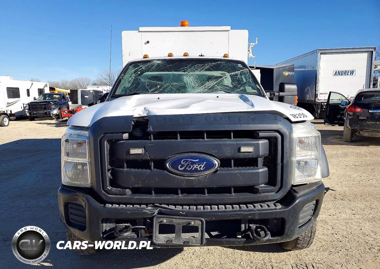2015 Ford F550 Super Duty Utility - Service Truck VIN:1FDUF5HT1FED56251 - 5