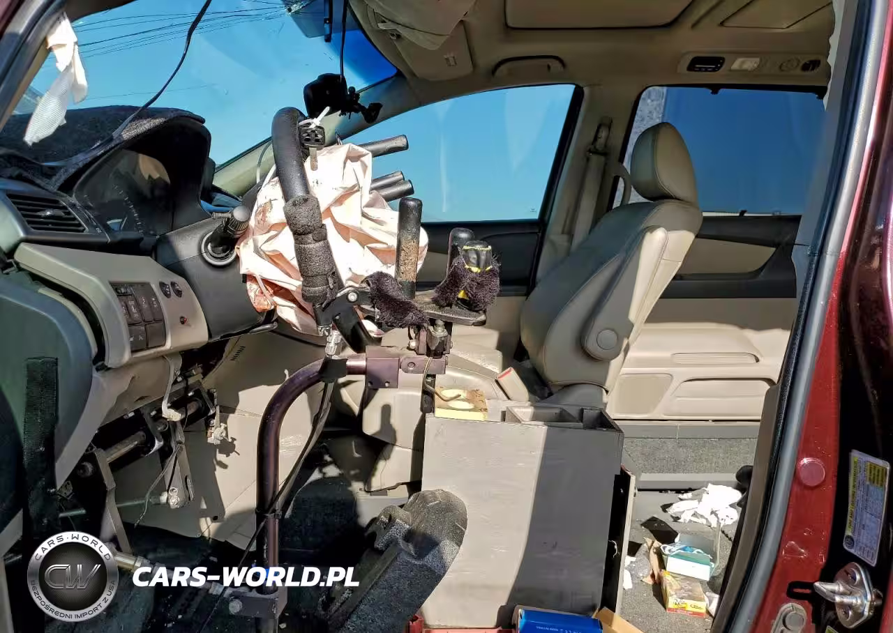 2012 Honda Odyssey Touring VIN:5FNRL5H96CB018832 - 7