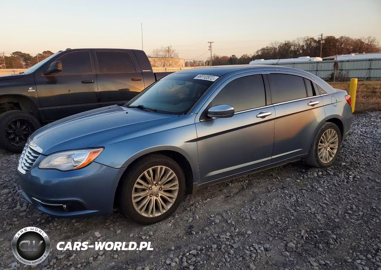 2011 Chrysler 200 Limited