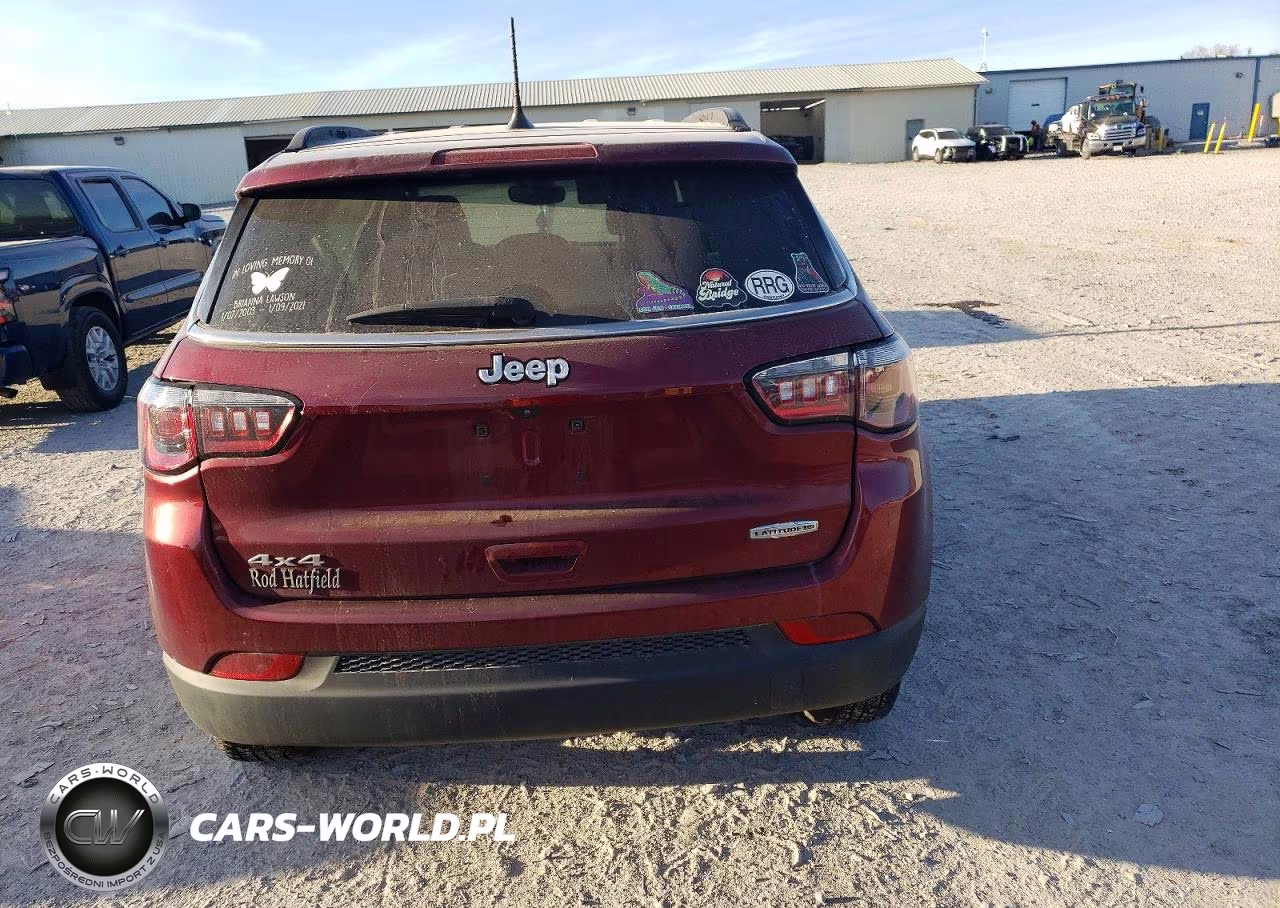 2022 Jeep Compass Latitude Lux VIN:3C4NJDFB7NT195897 - 6