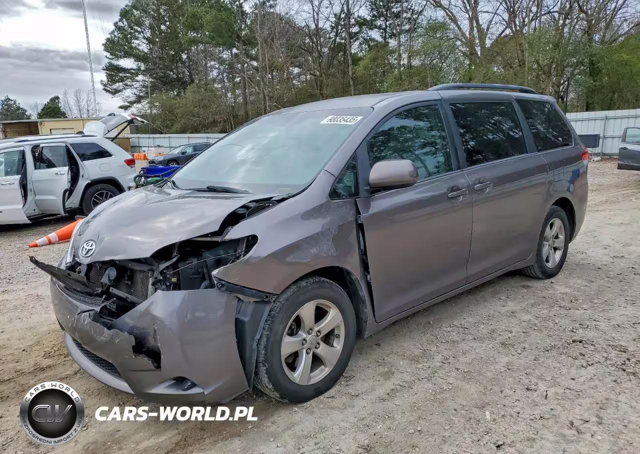 2014 Toyota Sienna Le