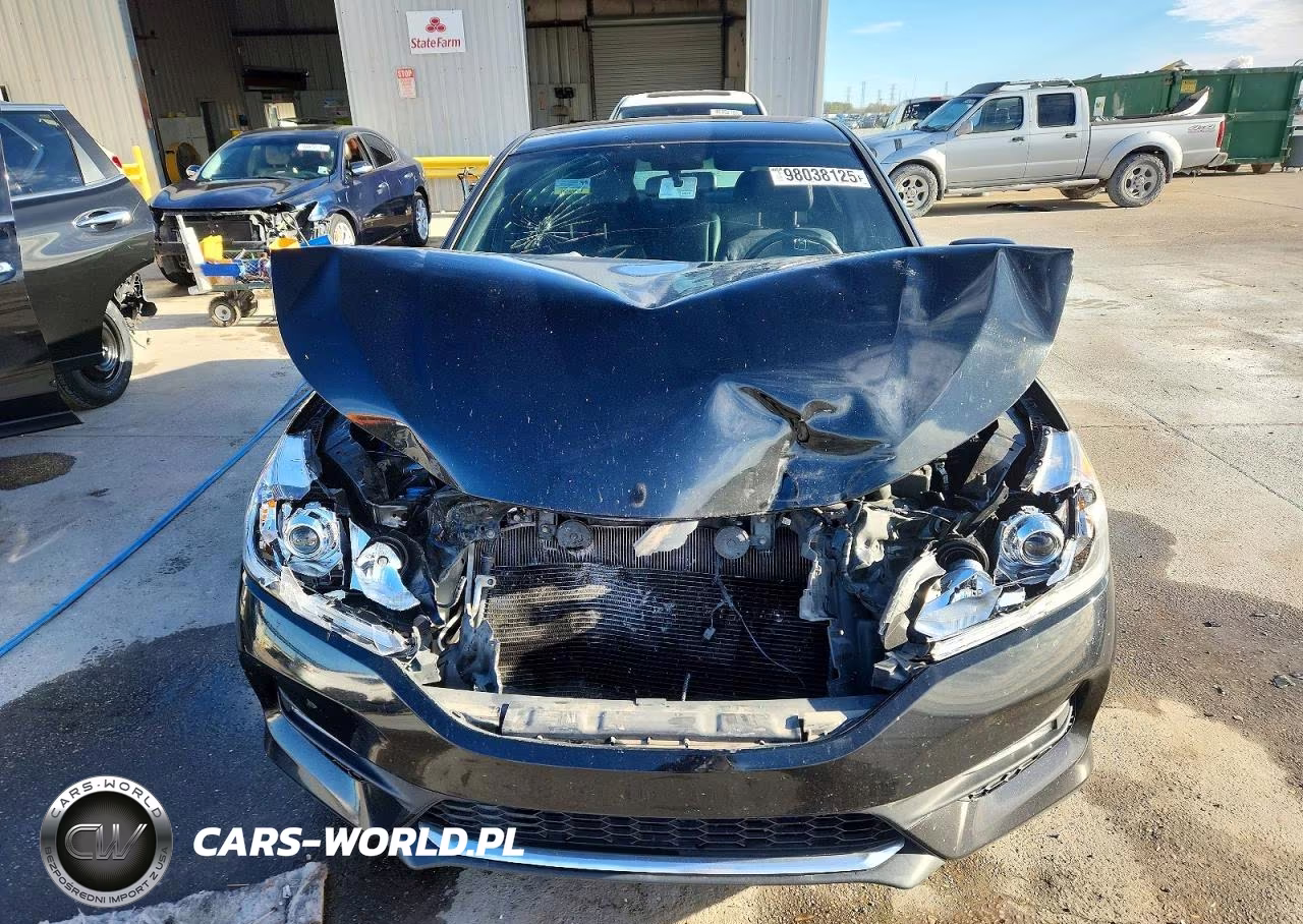 2017 Honda Accord Sport Special Edition VIN:1HGCR2F16HA123033 - 5