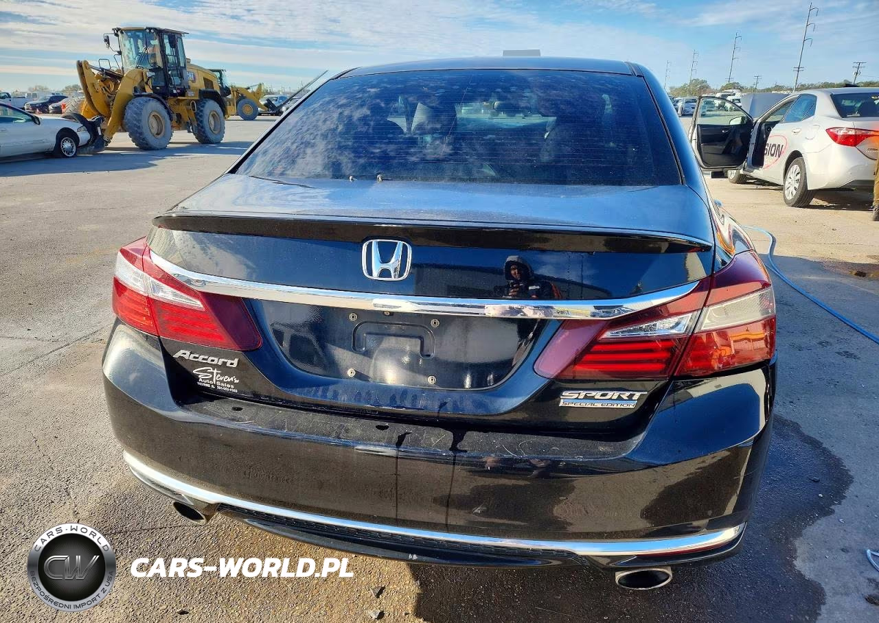 2017 Honda Accord Sport Special Edition VIN:1HGCR2F16HA123033 - 6
