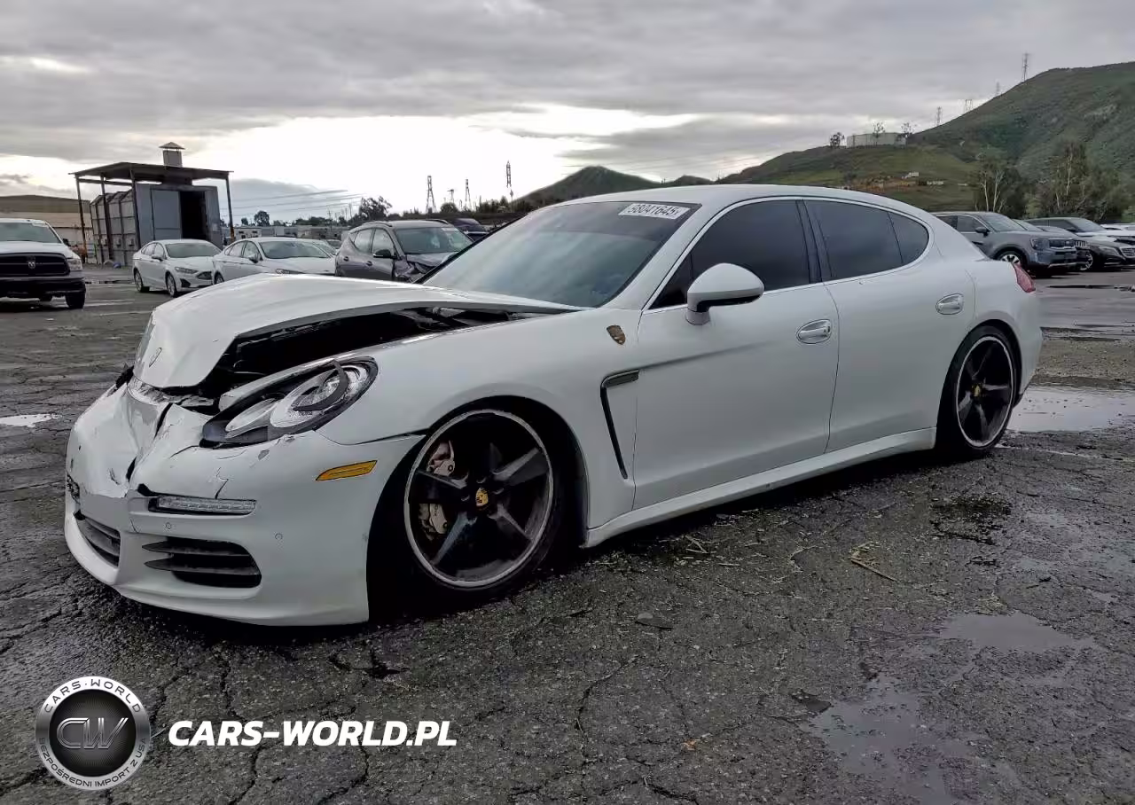 2015 Porsche Panamera S