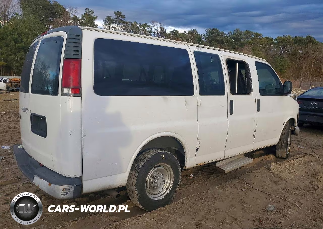 2002 Chevrolet Express VIN:1GAGG25R121154087 - 3