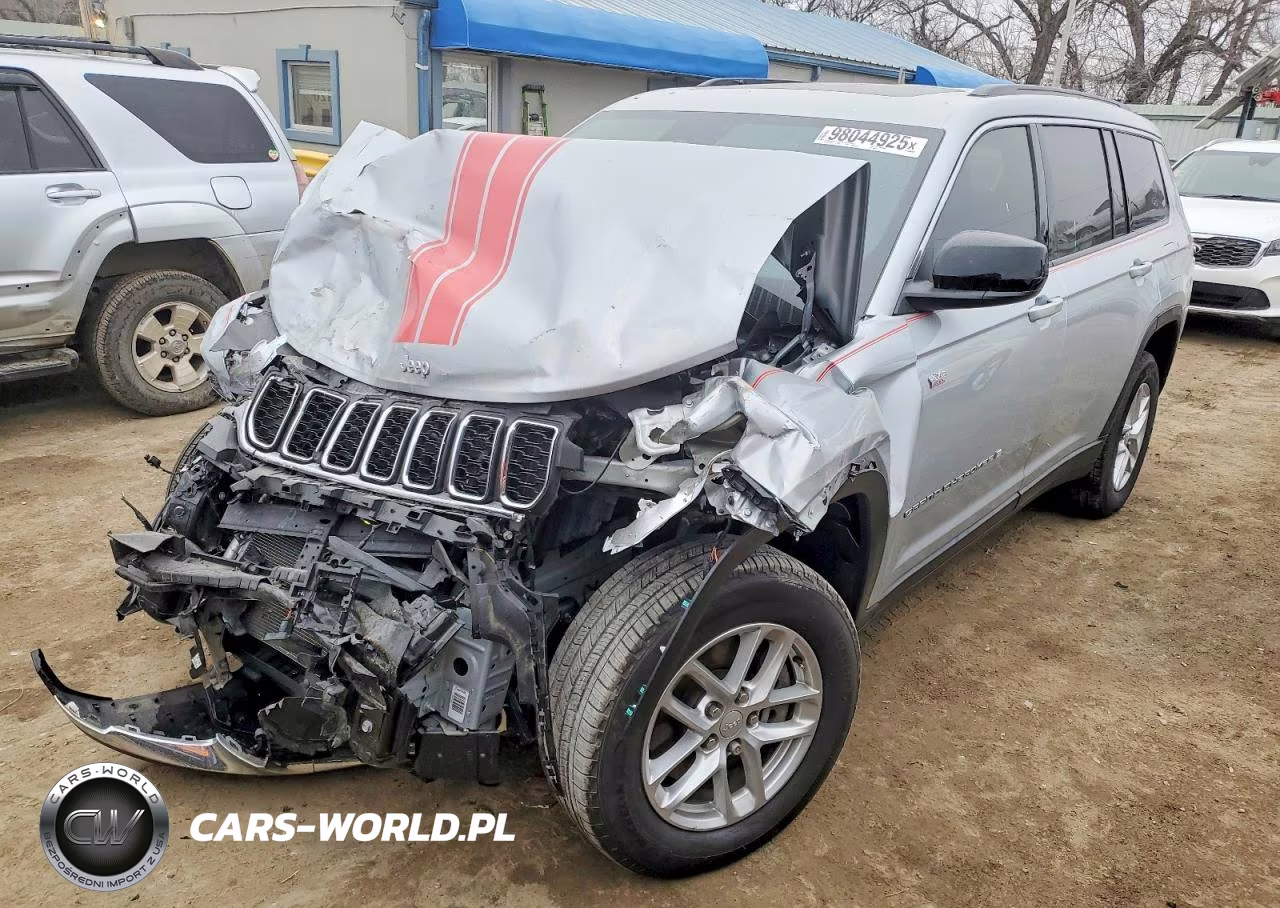 2025 Jeep Grand Cherokee L Laredo