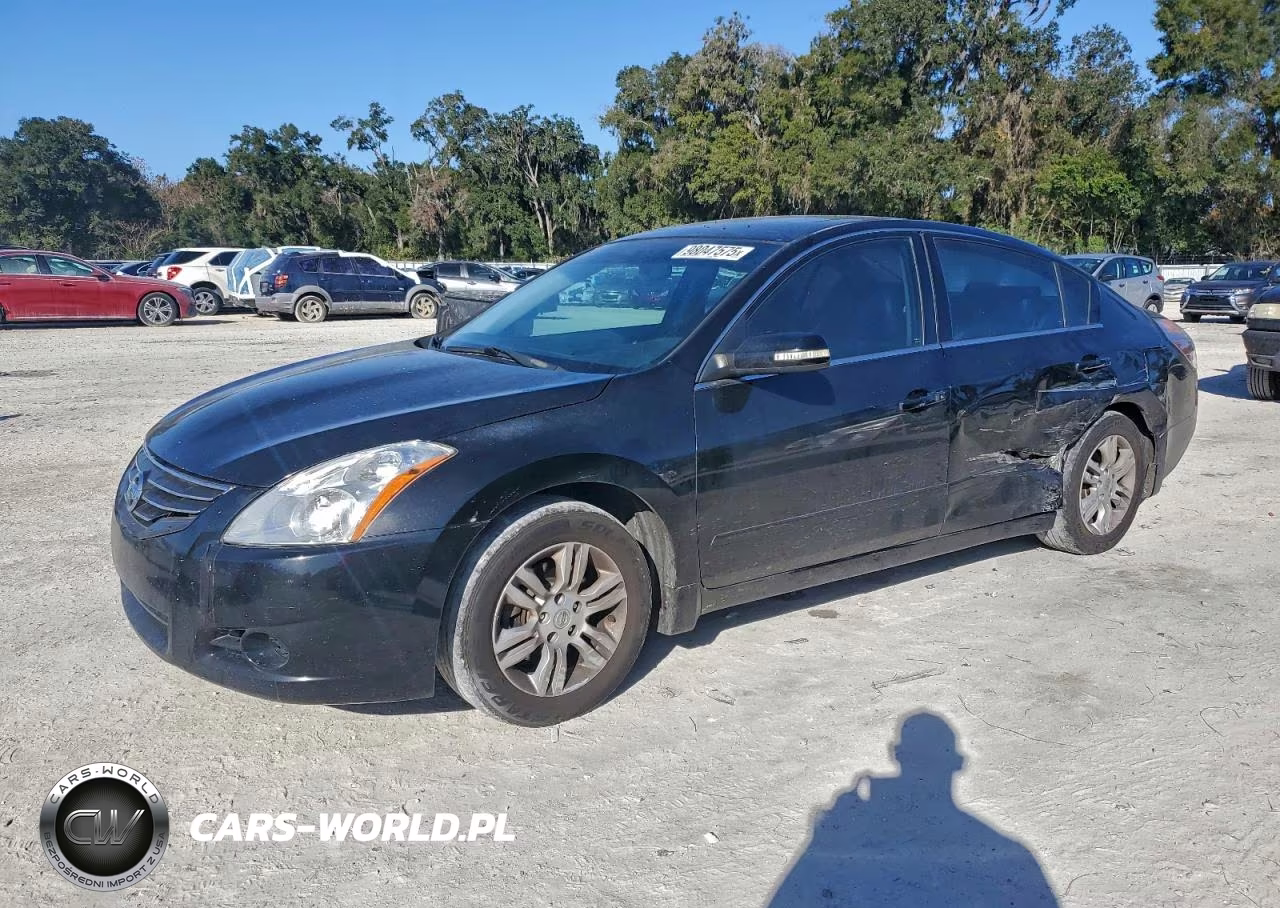 2010 Nissan Altima Base
