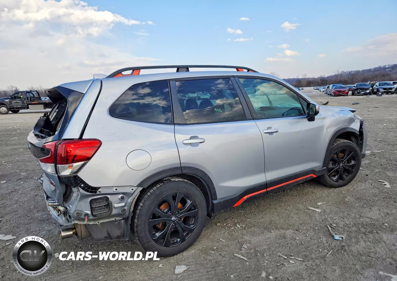 2019 Subaru Forester Sport VIN:JF2SKAJC9KH522259 - 3